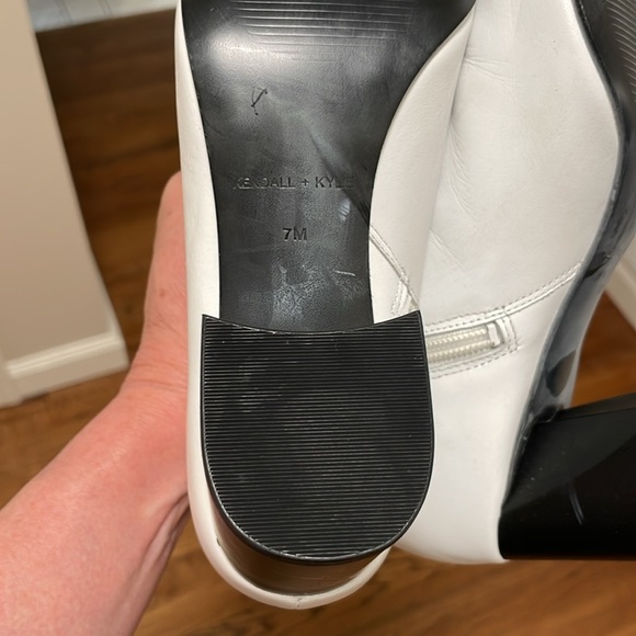 Brand New Kendall & Kylie Booties , Size 7 - Picture 8 of 13